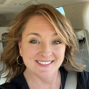 Meet your Posher, Julia tipolt